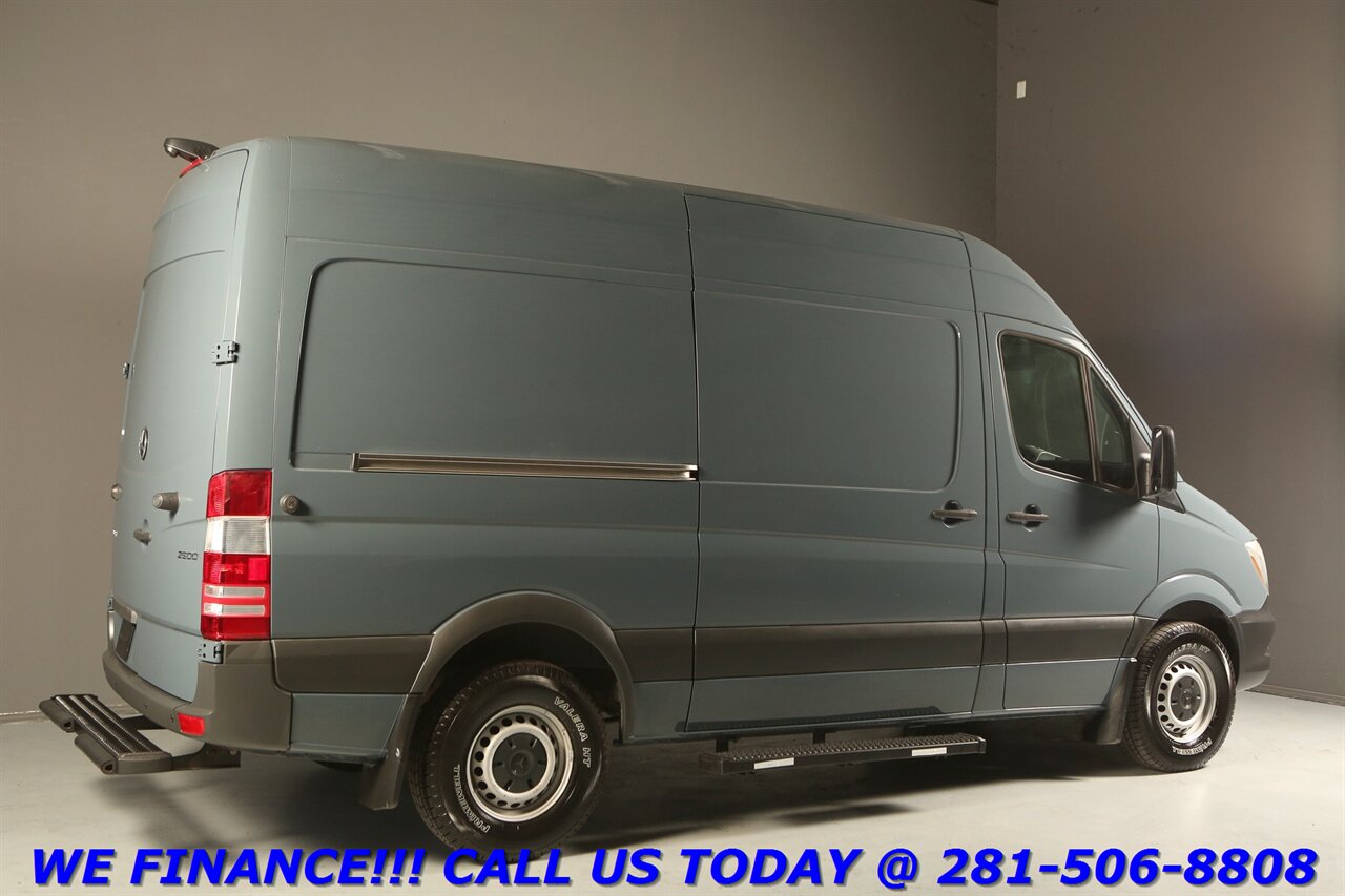 2018 Mercedes-Benz Sprinter 2018 2500 DIESEL CARGO VAN HIGH ROOF CAMERA 78K   - Photo 6 - Houston, TX 77031