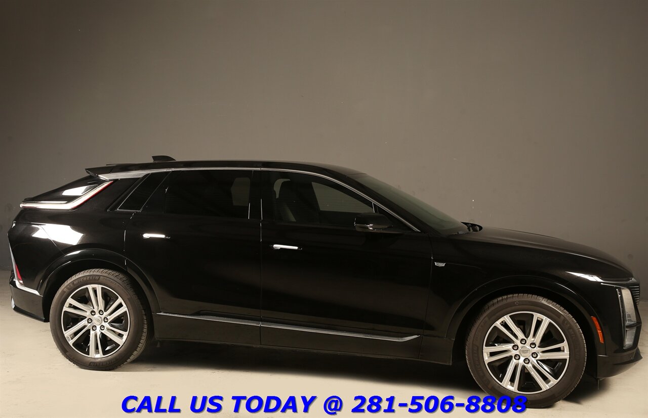 2024 Cadillac LYRIQ 2024 Tech NAV PANO ADAPTCRUISE CARPLAY 360C 20K Mi   - Photo 7 - Houston, TX 77031
