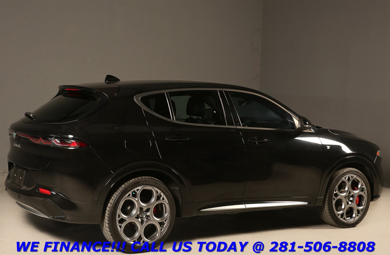 2024 Alfa Romeo Tonale Hybrid 2024 Ti eAWD PLUG-IN HYBRID NAV SUN 360CAM 25K Mi - Photo 6 - Houston, TX 77031