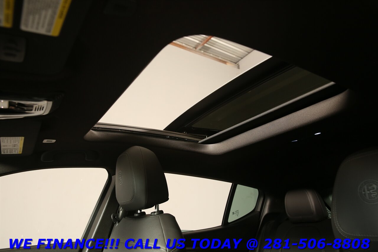 2024 Alfa Romeo Tonale Hybrid 2024 Ti eAWD PLUG-IN HYBRID NAV SUN 360CAM 25K Mi - Photo 11 - Houston, TX 77031