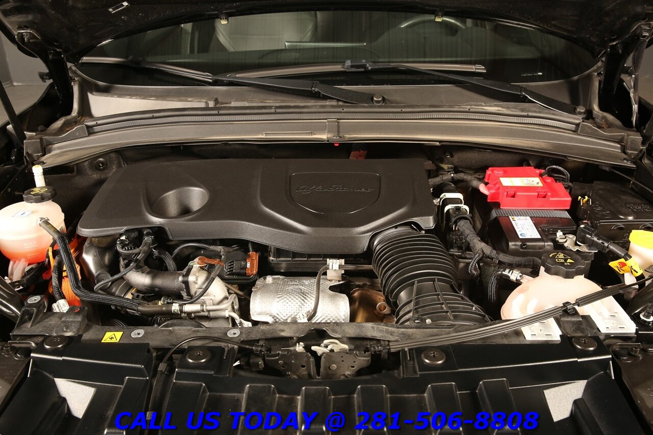 2024 Alfa Romeo Tonale Hybrid 2024 Ti eAWD PLUG-IN HYBRID NAV SUN 360CAM 25K Mi   - Photo 25 - Houston, TX 77031