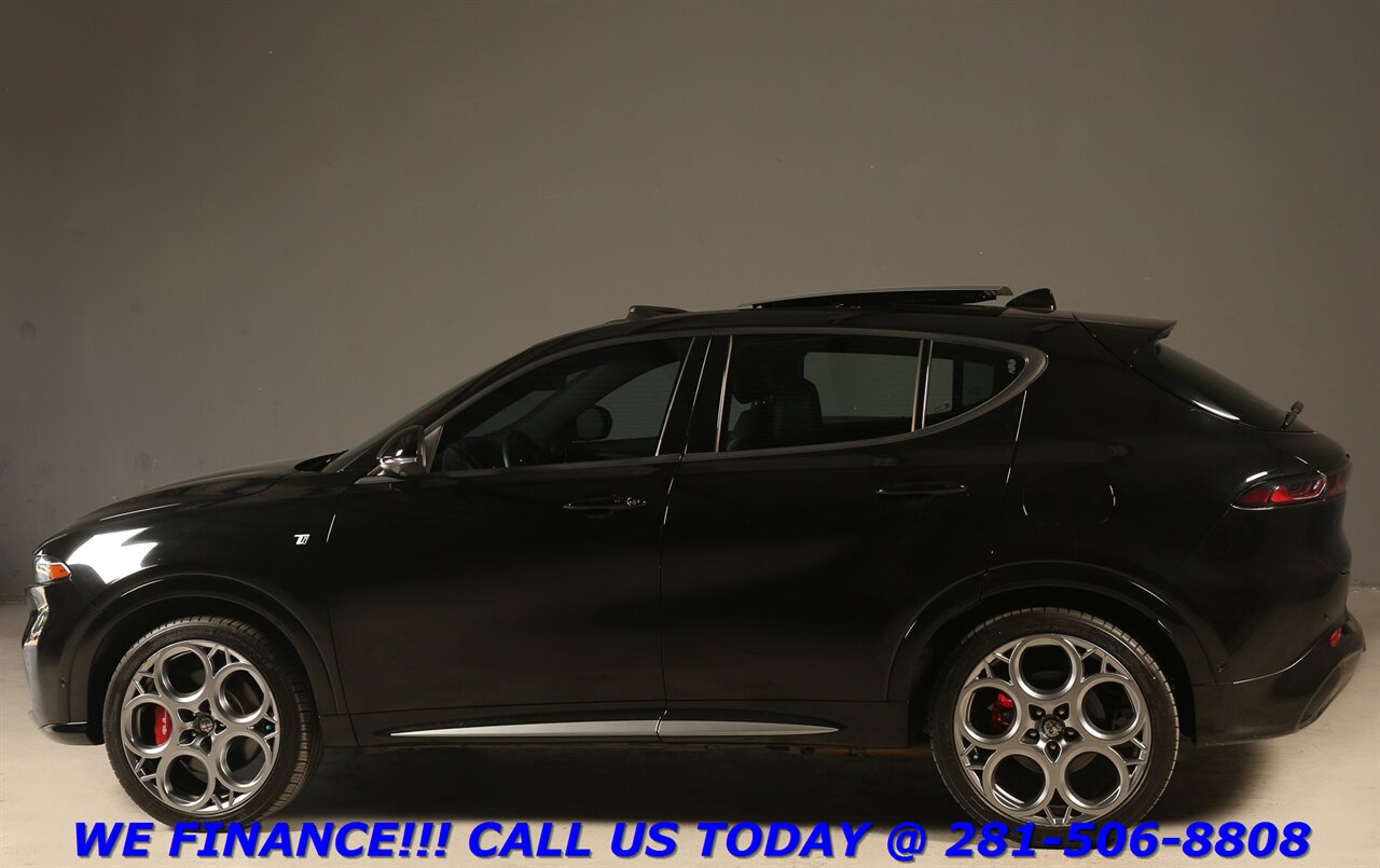 2024 Alfa Romeo Tonale Hybrid 2024 Ti eAWD PLUG-IN HYBRID NAV SUN 360CAM 25K Mi - Photo 4 - Houston, TX 77031