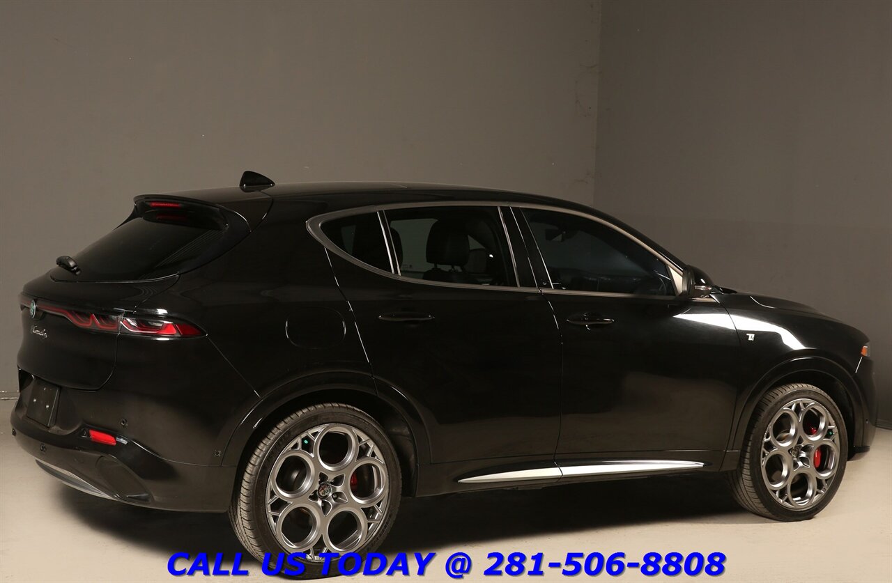 2024 Alfa Romeo Tonale Hybrid 2024 Ti eAWD PLUG-IN HYBRID NAV SUN 360CAM 25K Mi   - Photo 6 - Houston, TX 77031