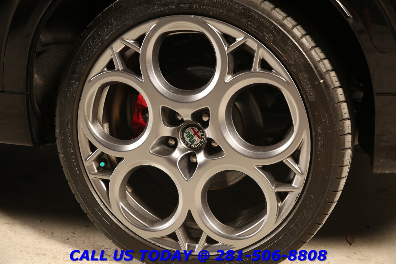 2024 Alfa Romeo Tonale Hybrid 2024 Ti eAWD PLUG-IN HYBRID NAV SUN 360CAM 25K Mi   - Photo 24 - Houston, TX 77031