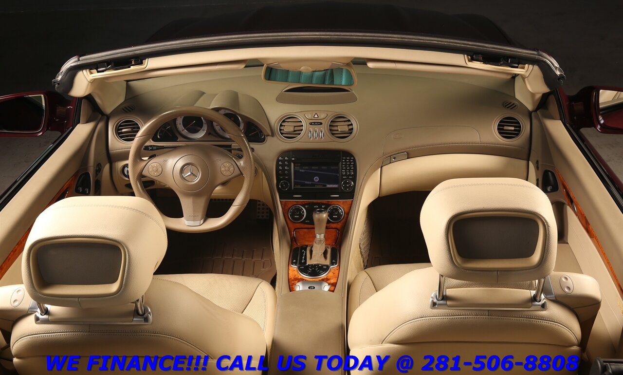 2012 Mercedes-Benz 2012 SL 550 CONVERTIBLE NAV PANO MASSAGE 65K MLS - Photo 3 - Houston, TX 77031
