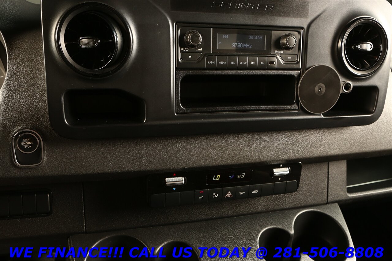 2019 Mercedes-Benz Sprinter 2019 2500 DIESEL CARGO VAN HIGH ROOF COMMERCIAL   - Photo 15 - Houston, TX 77031