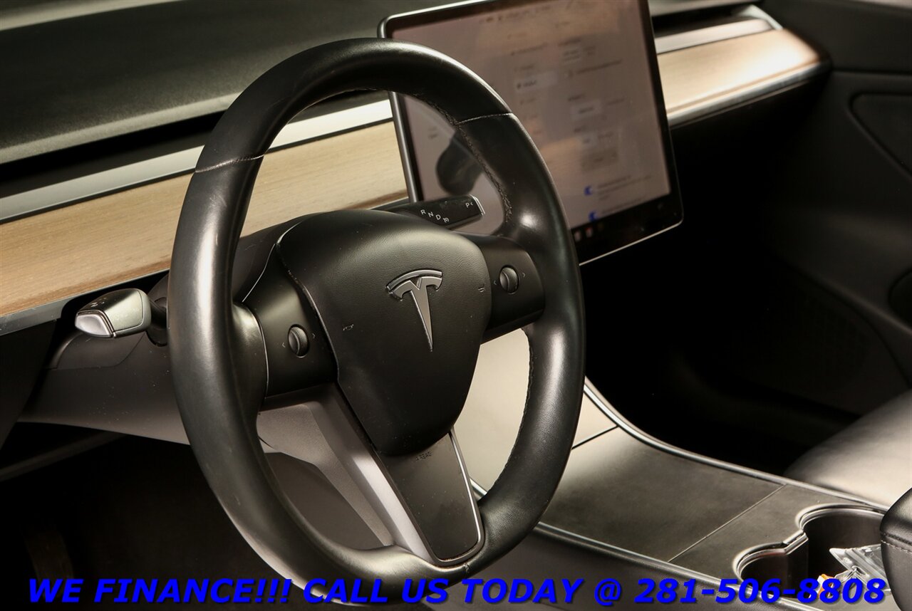 2018 Tesla Model 3 2018 Long Range AUTOPILOT NAV PANO HEATSEAT 76K   - Photo 10 - Houston, TX 77031