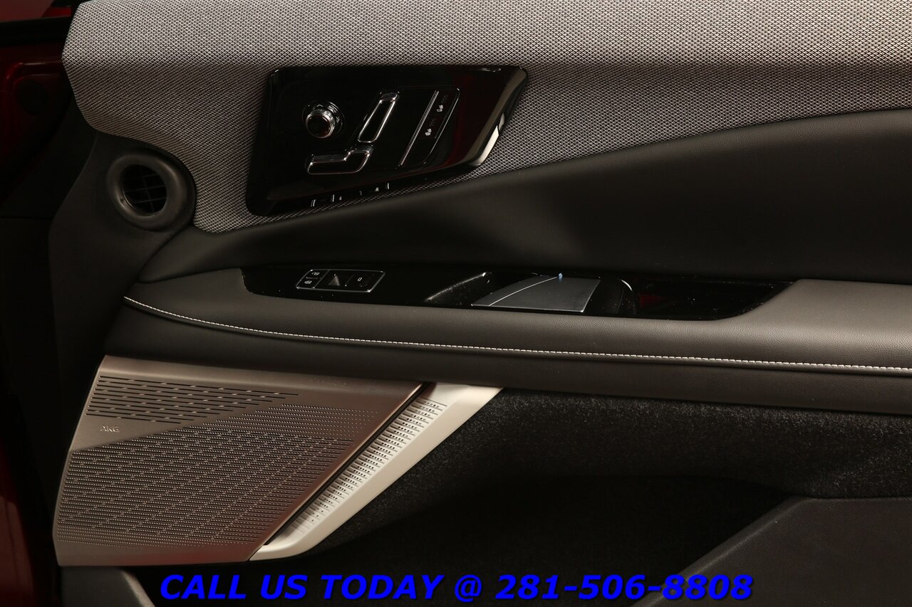 2025 Cadillac OPTIQ 2025 Sport AWD NAV PANO SUPER-CRUISE AKG 360 7K Mi   - Photo 30 - Houston, TX 77031
