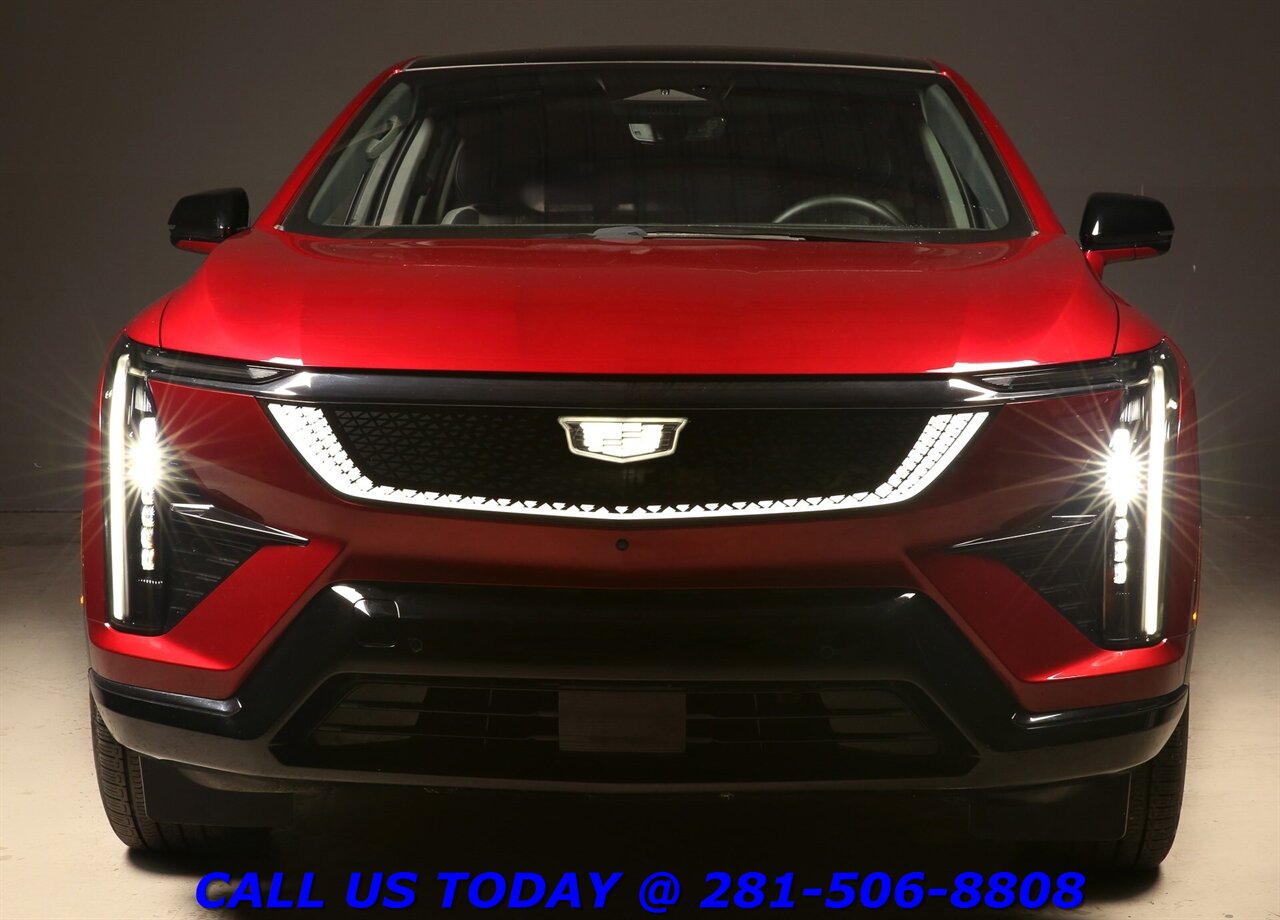 2025 Cadillac OPTIQ 2025 Sport AWD NAV PANO SUPER-CRUISE AKG 360 7K Mi   - Photo 8 - Houston, TX 77031