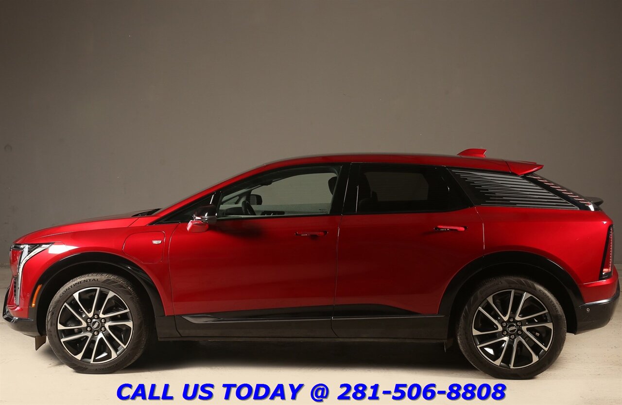 2025 Cadillac OPTIQ 2025 Sport AWD NAV PANO SUPER-CRUISE AKG 360 7K Mi   - Photo 4 - Houston, TX 77031