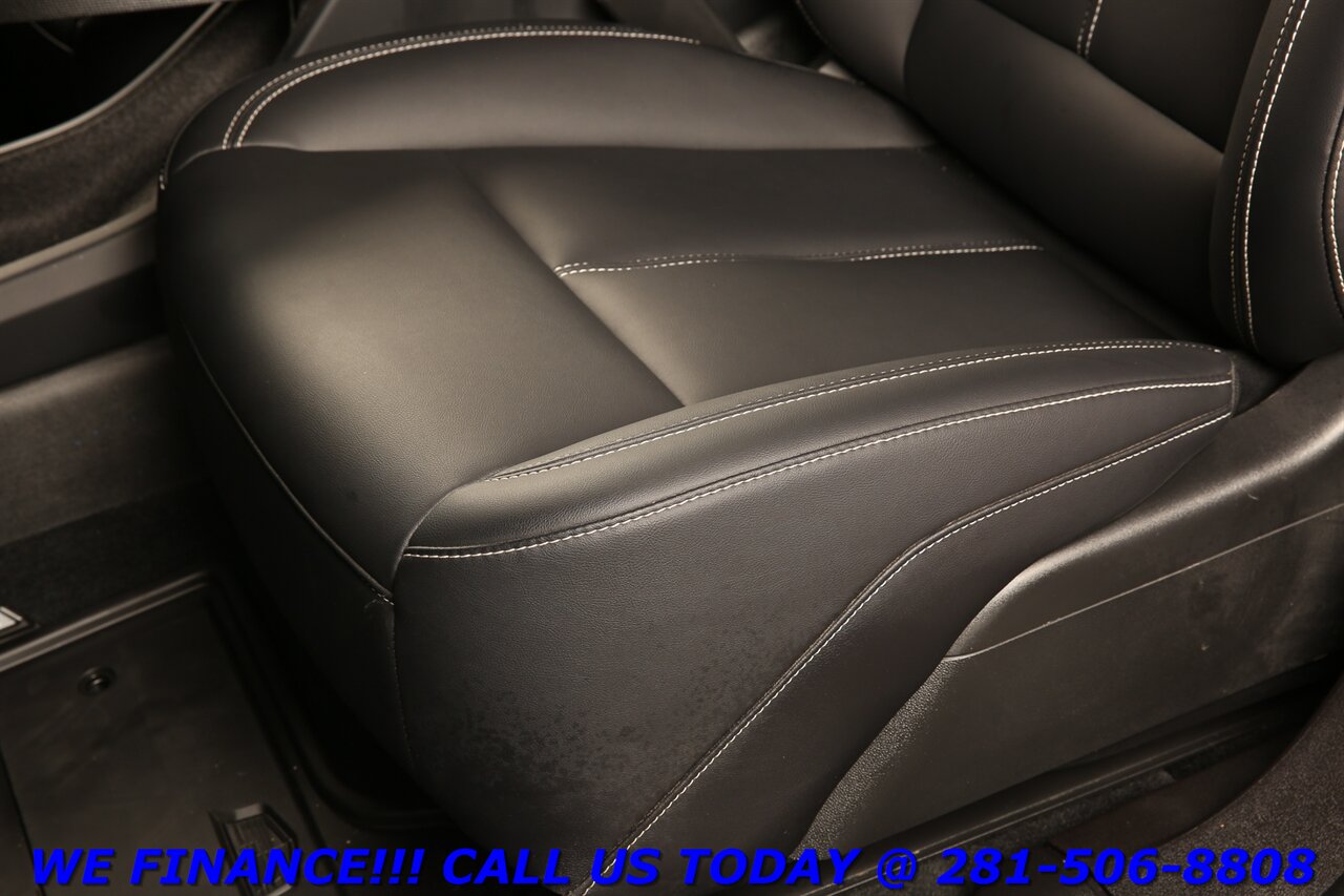 2025 Cadillac OPTIQ 2025 Sport AWD NAV PANO SUPER-CRUISE AKG 360 7K Mi - Photo 14 - Houston, TX 77031