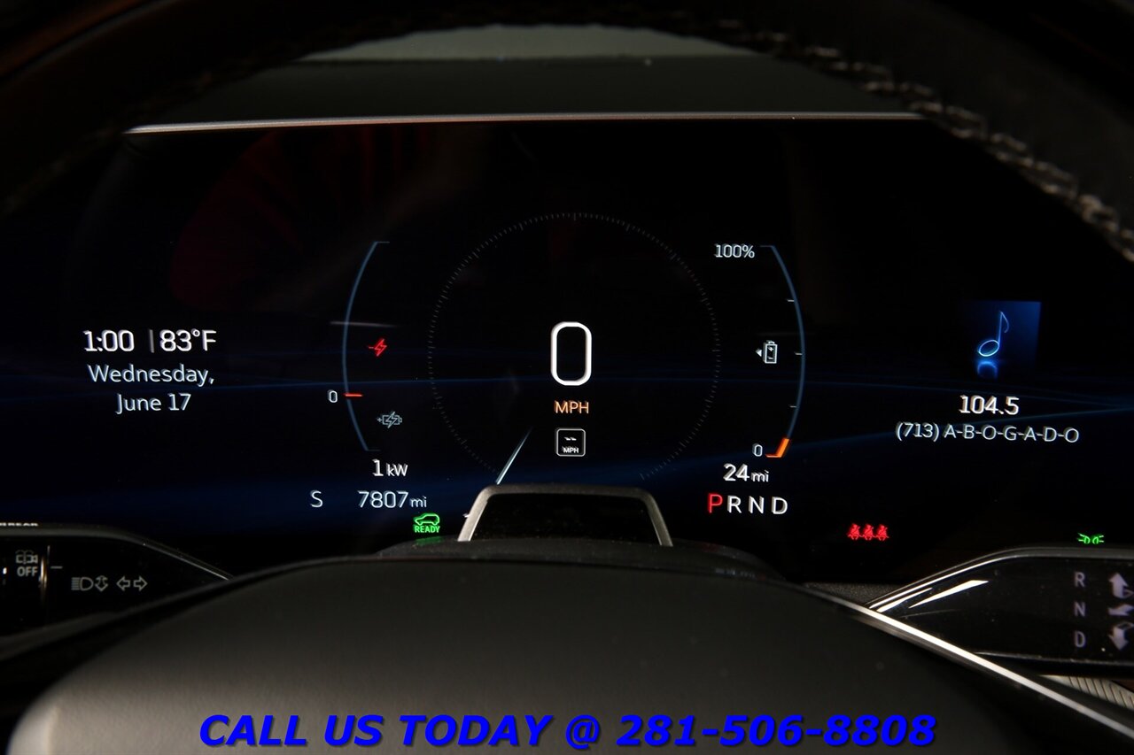 2025 Cadillac OPTIQ 2025 Sport AWD NAV PANO SUPER-CRUISE AKG 360 7K Mi   - Photo 16 - Houston, TX 77031