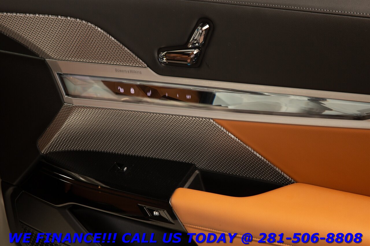 2023 BMW 2023 740i M-Sport HUD WILKINS SKY LOUNGE PANO BLIS   - Photo 26 - Houston, TX 77031