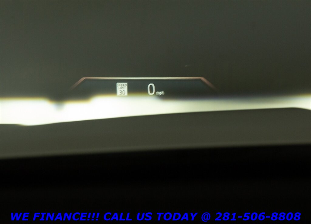 2023 BMW 2023 740i M-Sport HUD WILKINS SKY LOUNGE PANO BLIS   - Photo 17 - Houston, TX 77031