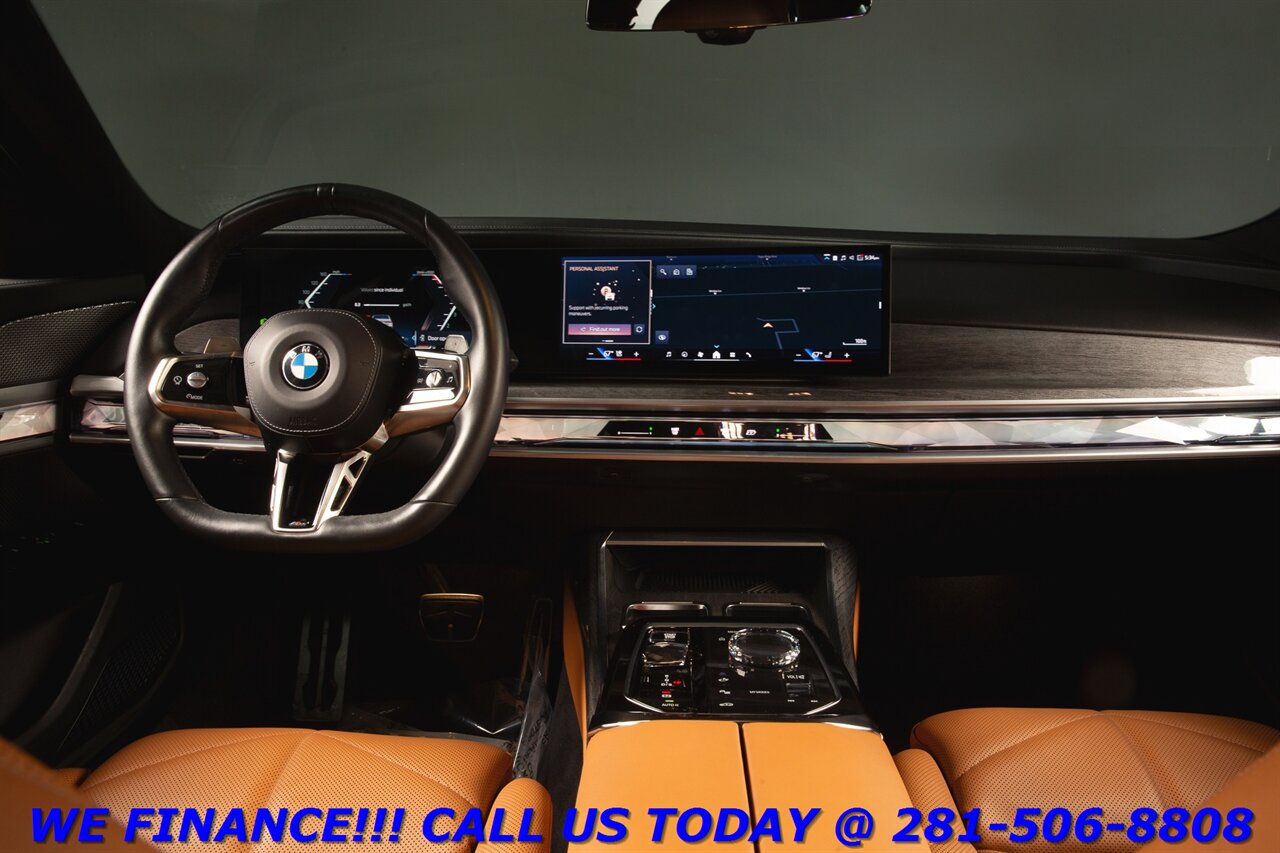 2023 BMW 2023 740i M-Sport HUD WILKINS SKY LOUNGE PANO BLIS   - Photo 3 - Houston, TX 77031