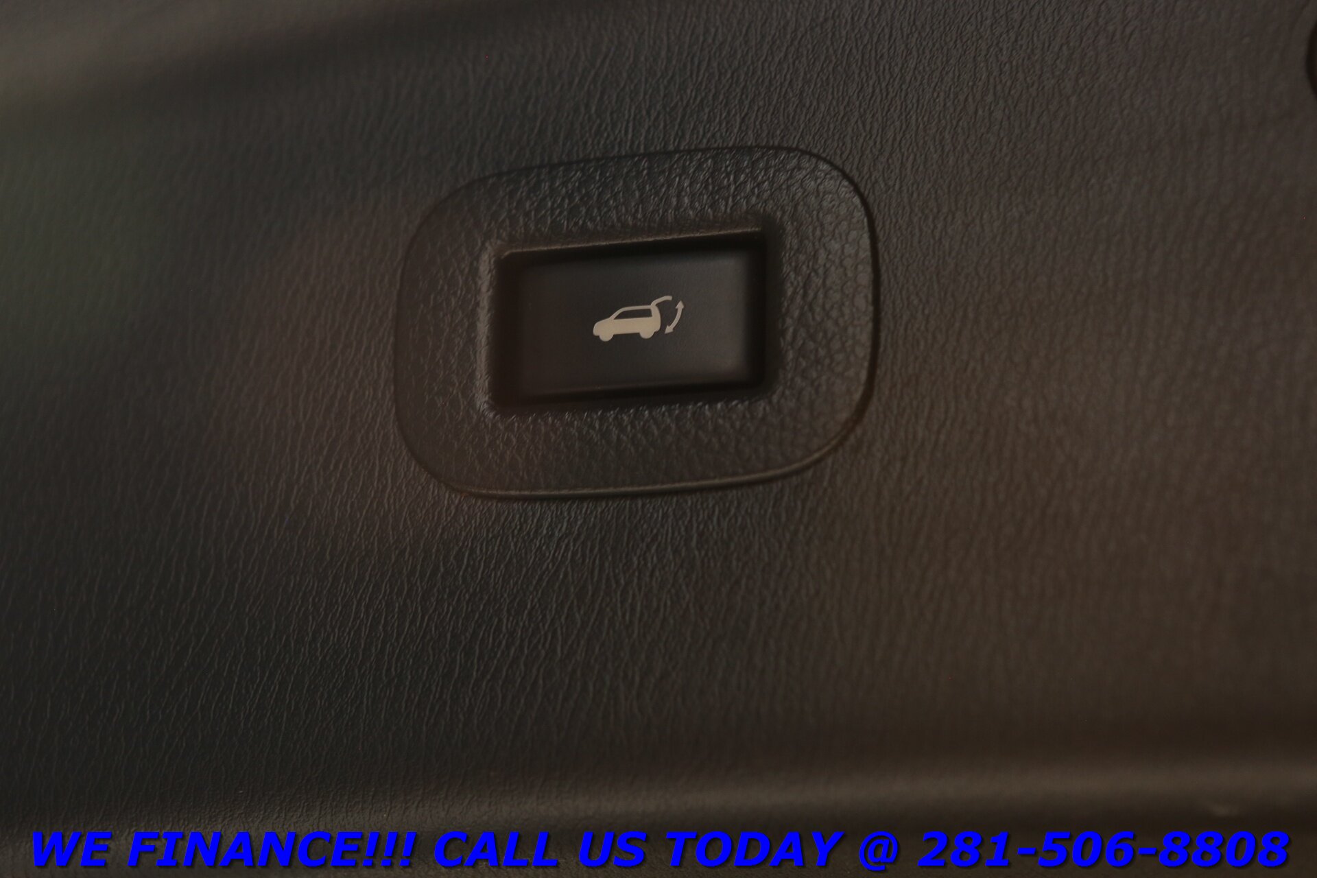 2019 Nissan Armada SL photo 23