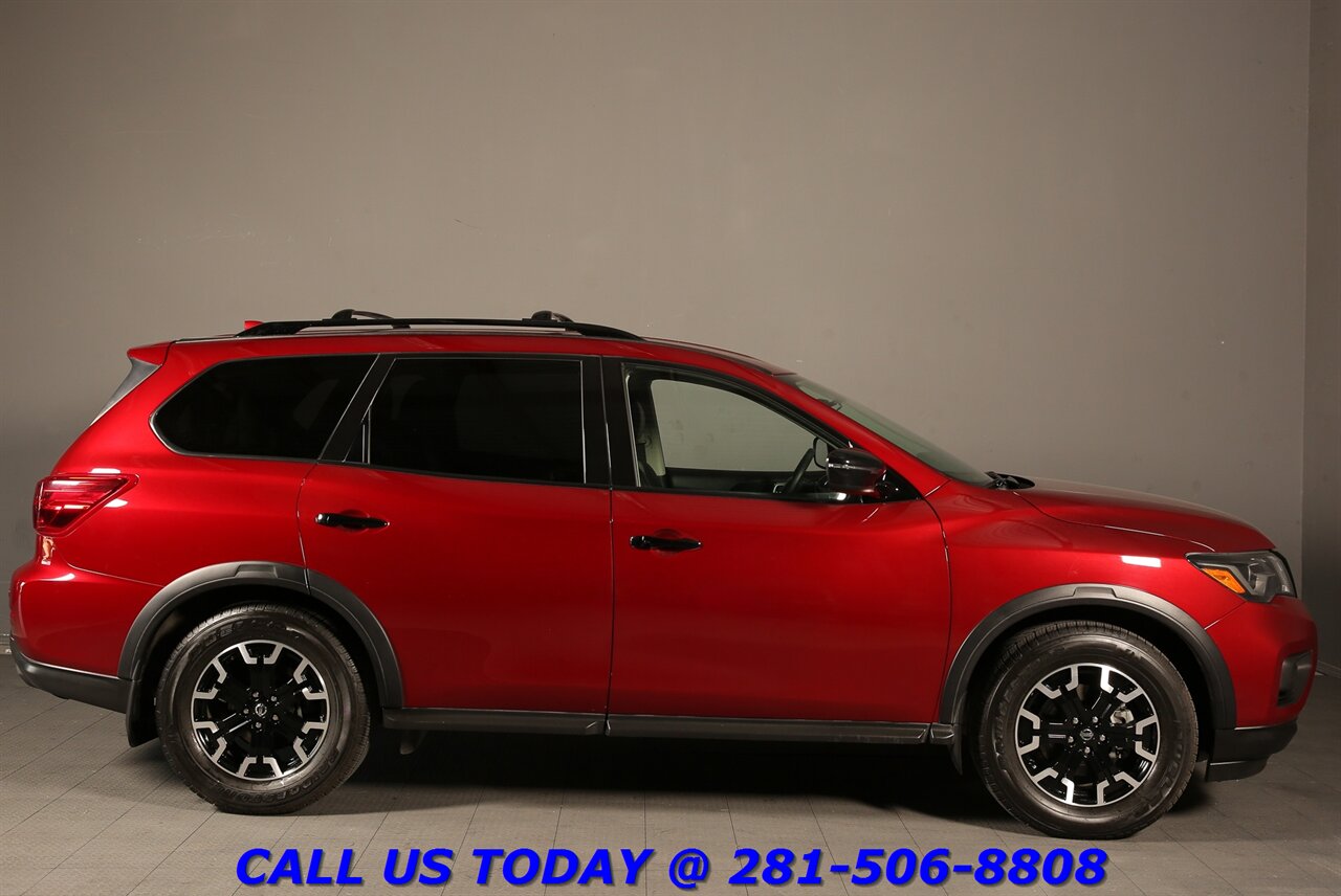 2020 Nissan Pathfinder SV ROCK CREEK EDITION 7-PASS CAMERA 18 " ALLOYS TOW   - Photo 27 - Houston, TX 77031