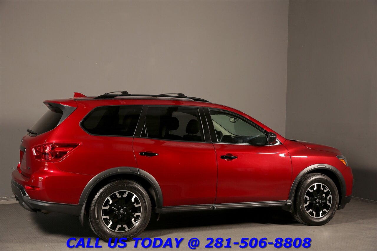 2020 Nissan Pathfinder SV ROCK CREEK EDITION 7-PASS CAMERA 18 " ALLOYS TOW   - Photo 6 - Houston, TX 77031