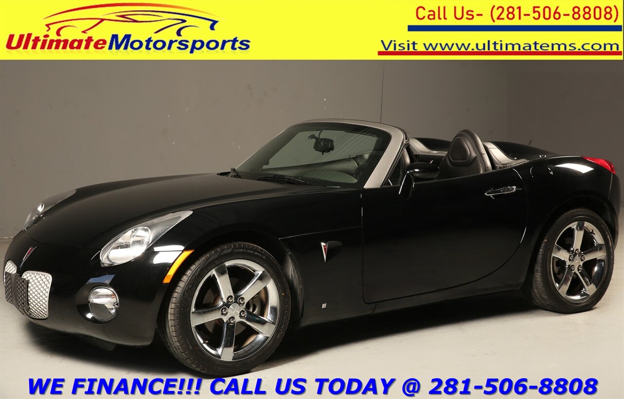 2007 Pontiac Solstice 2007 AUTO CRUISE SOFT-TOP PWR WINDOW 20K MLS   - Photo 1 - Houston, TX 77031