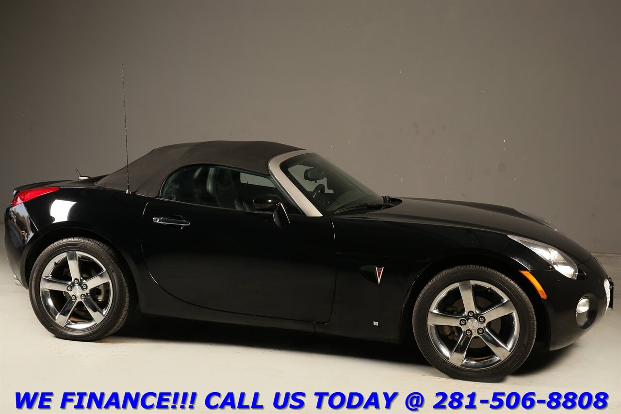 2007 Pontiac Solstice 2007 AUTO CRUISE SOFT-TOP PWR WINDOW 20K MLS   - Photo 8 - Houston, TX 77031