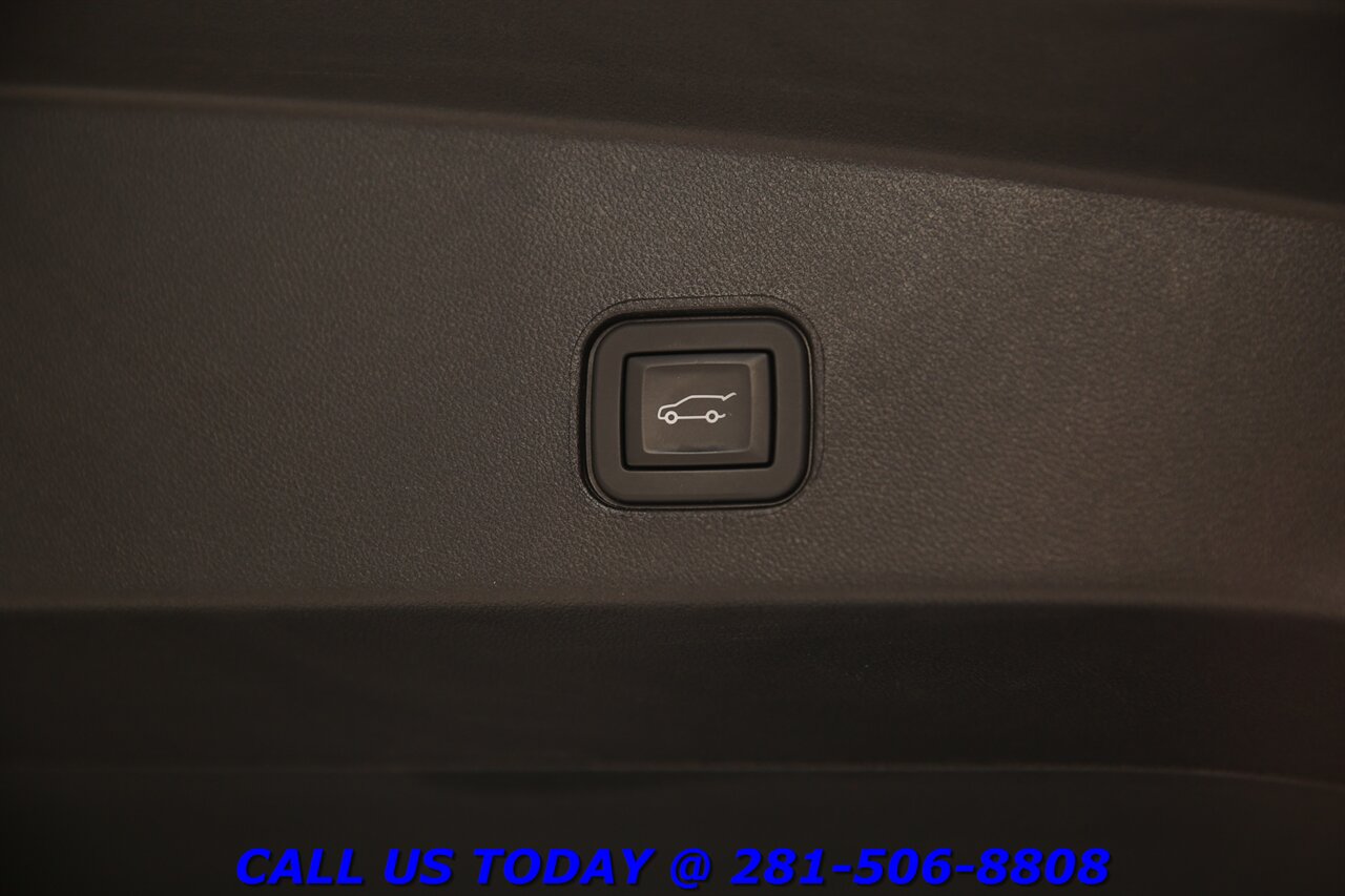 2024 Cadillac LYRIQ 2024 Sport NAV CARPLAY PANO SELFADAPTCRUISE 11K Mi - Photo 25 - Houston, TX 77031