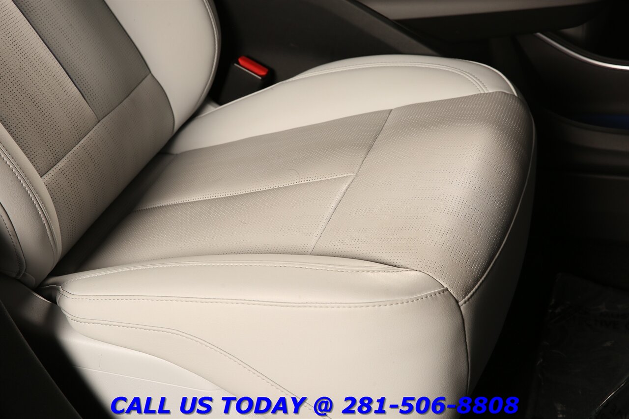 2024 Cadillac LYRIQ 2024 Sport NAV CARPLAY PANO SELFADAPTCRUISE 11K Mi - Photo 21 - Houston, TX 77031