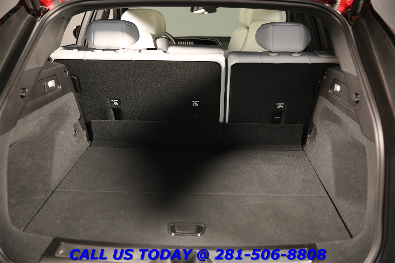 2024 Cadillac LYRIQ 2024 Sport NAV CARPLAY PANO SELFADAPTCRUISE 11K Mi - Photo 24 - Houston, TX 77031