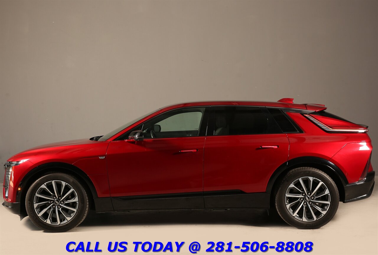 2024 Cadillac LYRIQ 2024 Sport NAV CARPLAY PANO SELFADAPTCRUISE 11K Mi - Photo 33 - Houston, TX 77031