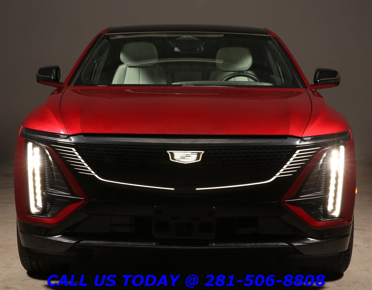 2024 Cadillac LYRIQ 2024 Sport NAV CARPLAY PANO SELFADAPTCRUISE 11K Mi - Photo 8 - Houston, TX 77031