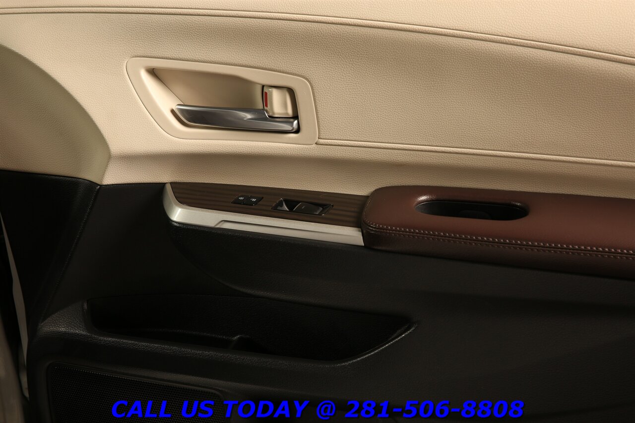 2023 Toyota Sienna 2023 Platinum AWD NAV HUD DVD SUN 7PASS ADAPTCRUIS - Photo 31 - Houston, TX 77031
