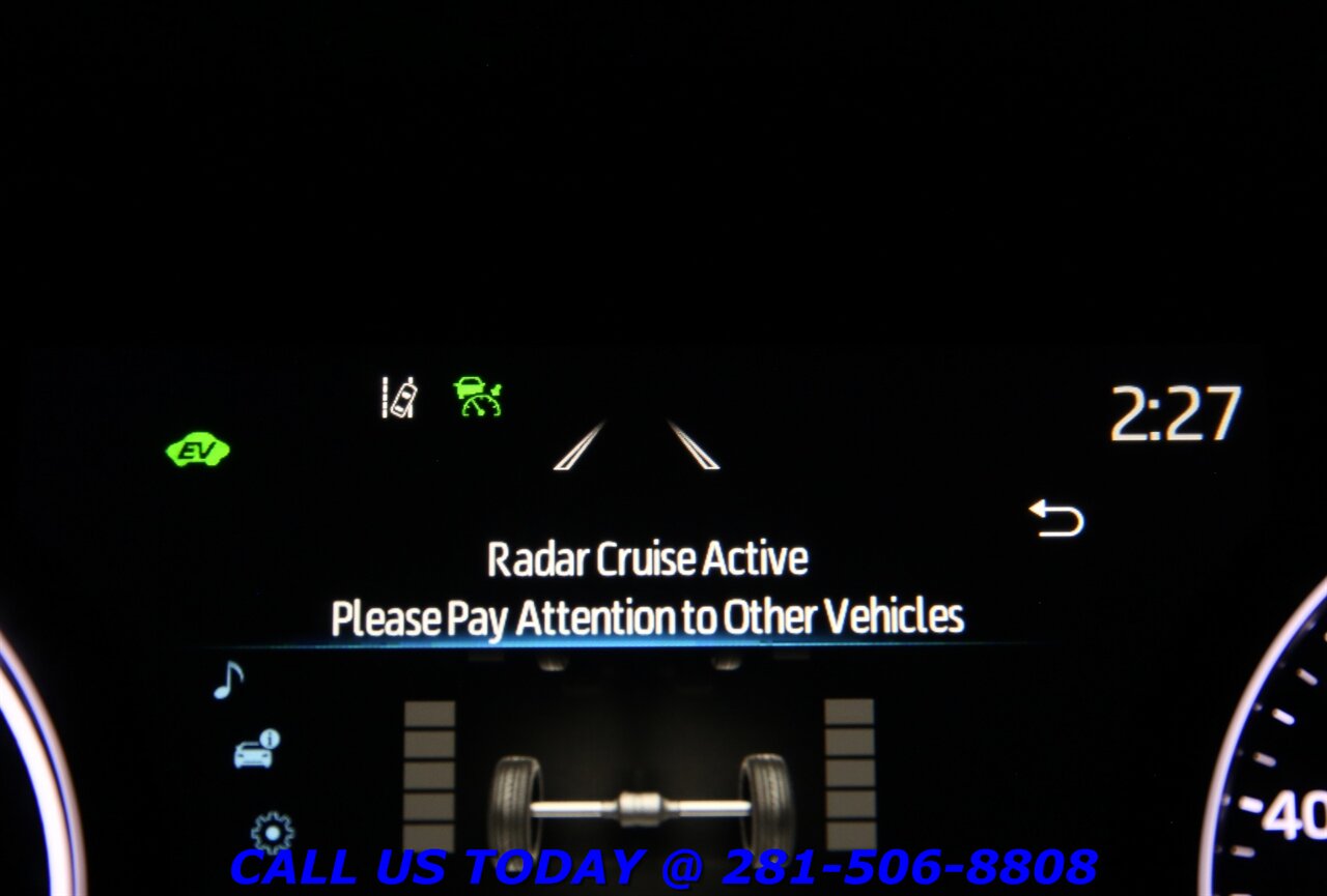 2023 Toyota Sienna 2023 Platinum AWD NAV HUD DVD SUN 7PASS ADAPTCRUIS - Photo 17 - Houston, TX 77031