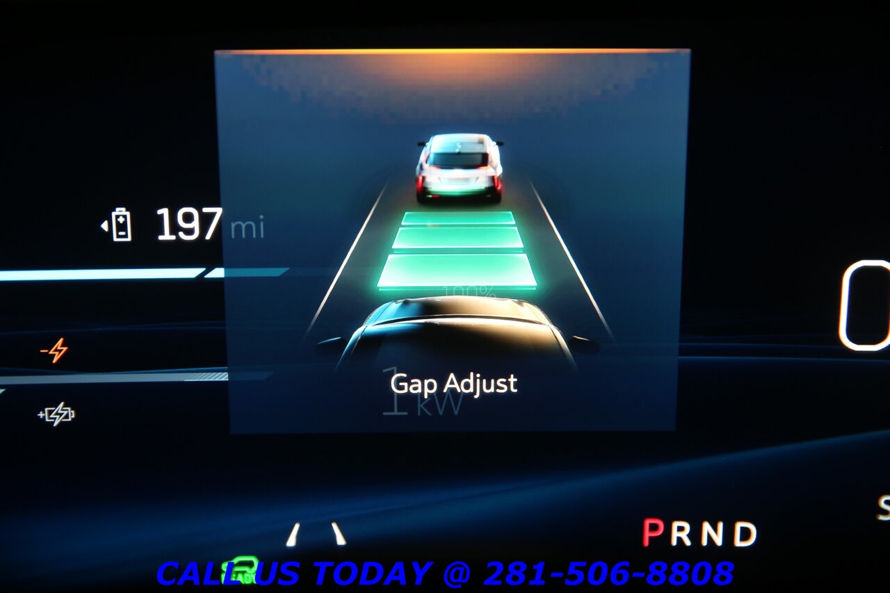 2023 Cadillac LYRIQ 2023 Debut Edition CARPLAY PANO SUPERCRUISE 37K ML - Photo 16 - Houston, TX 77031