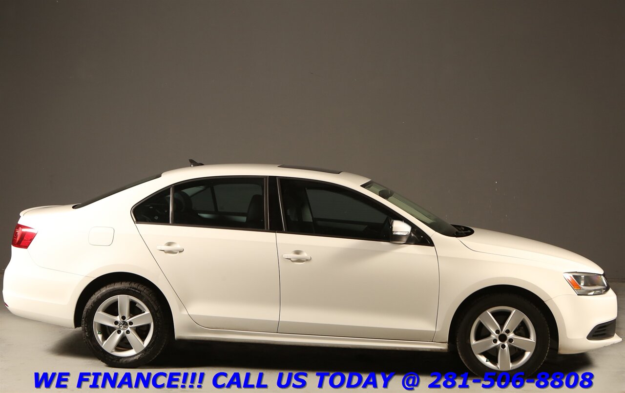 2011 Volkswagen Jetta 2011 TDI DIESEL SUNROOF LEATHER HEATSEAT 66K MLS - Photo 7 - Houston, TX 77031