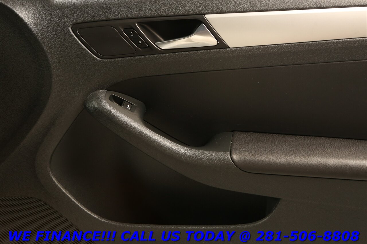 2011 Volkswagen Jetta 2011 TDI DIESEL SUNROOF LEATHER HEATSEAT 66K MLS - Photo 19 - Houston, TX 77031