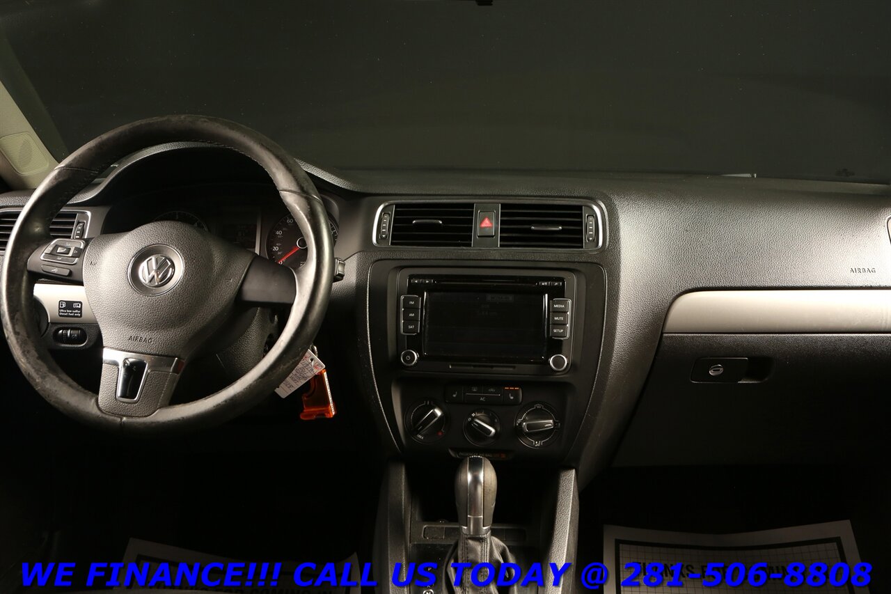 2011 Volkswagen Jetta 2011 TDI DIESEL SUNROOF LEATHER HEATSEAT 66K MLS - Photo 3 - Houston, TX 77031
