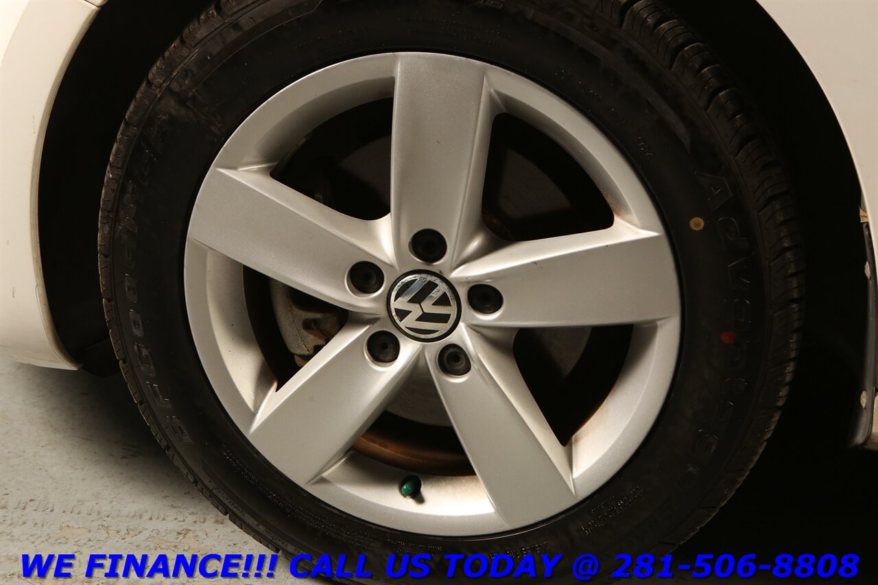 2011 Volkswagen Jetta 2011 TDI DIESEL SUNROOF LEATHER HEATSEAT 66K MLS - Photo 24 - Houston, TX 77031