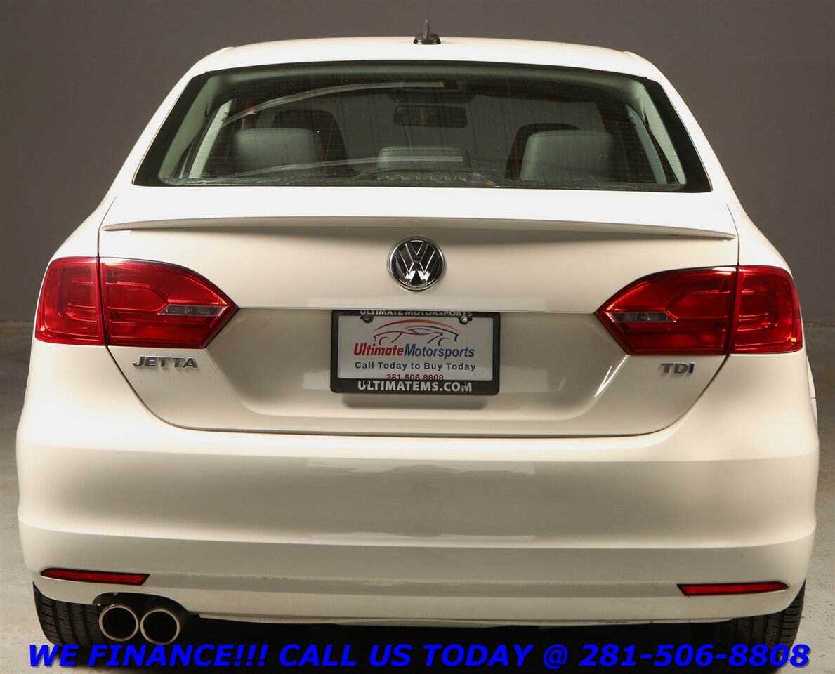 2011 Volkswagen Jetta 2011 TDI DIESEL SUNROOF LEATHER HEATSEAT 66K MLS - Photo 5 - Houston, TX 77031