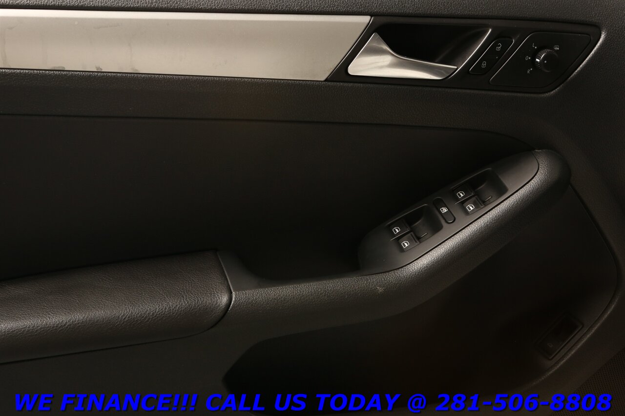 2011 Volkswagen Jetta 2011 TDI DIESEL SUNROOF LEATHER HEATSEAT 66K MLS - Photo 9 - Houston, TX 77031