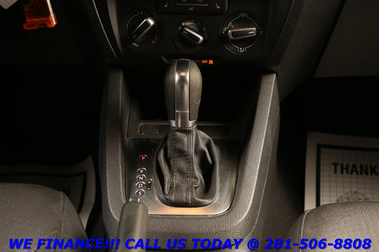 2011 Volkswagen Jetta 2011 TDI DIESEL SUNROOF LEATHER HEATSEAT 66K MLS - Photo 17 - Houston, TX 77031