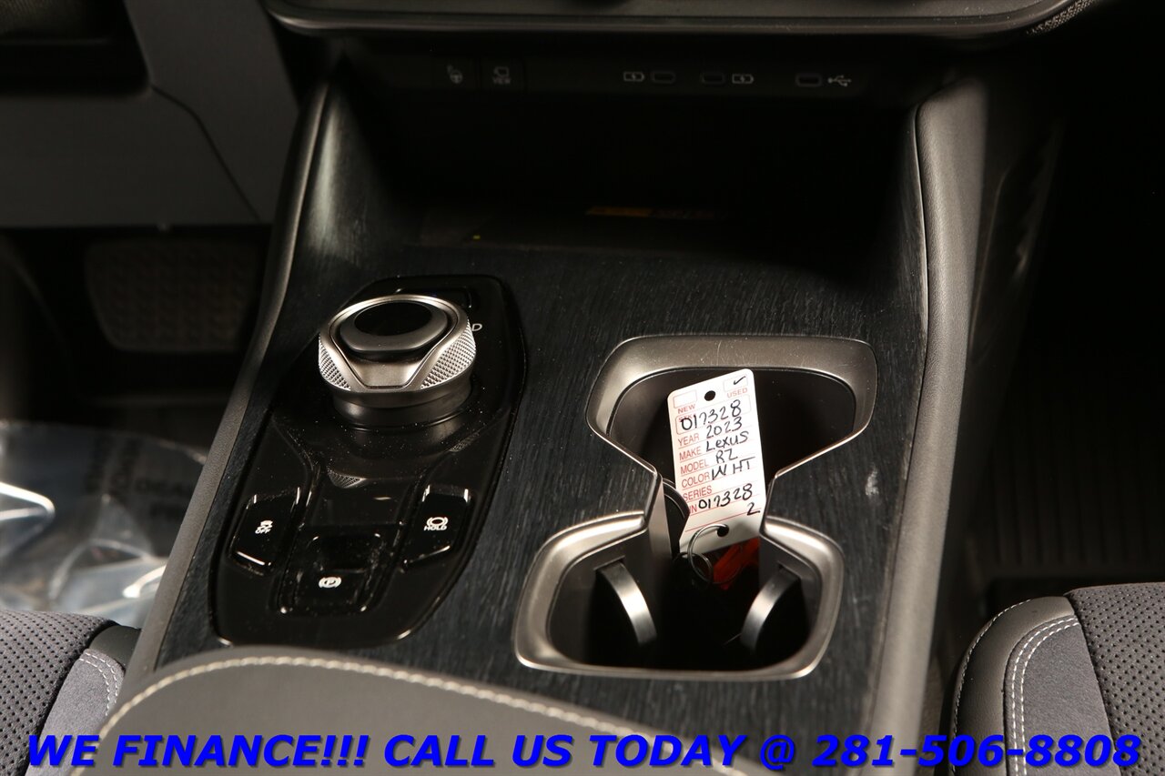 2023 Lexus RZ 450e 2023 Luxury AWD CARPLAY PANO HUD BLIND 13K MLS!!!   - Photo 28 - Houston, TX 77031