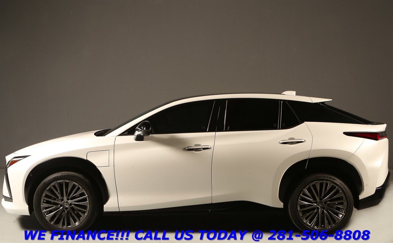 2023 Lexus RZ 450e 2023 Luxury AWD CARPLAY PANO HUD BLIND 13K MLS!!!   - Photo 34 - Houston, TX 77031