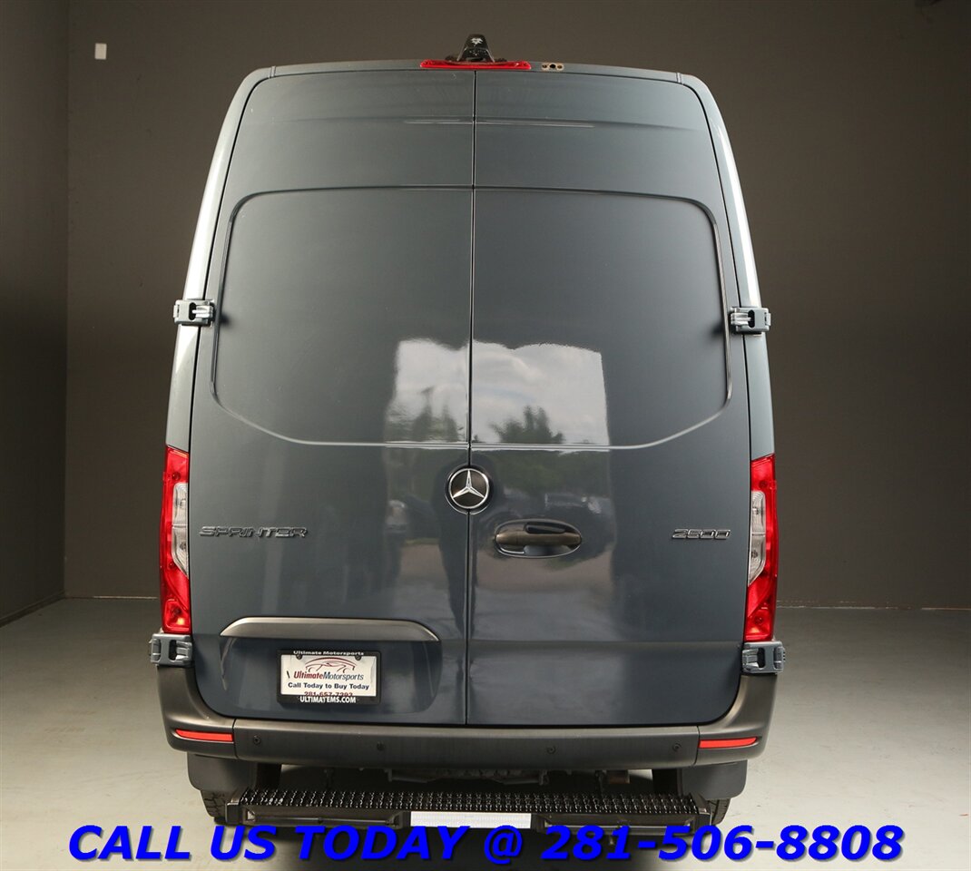 2019 Mercedes-Benz Sprinter 2019 2500 DIESEL CARGO VAN HIGH ROOF COMMERCIAL - Photo 4 - Houston, TX 77031