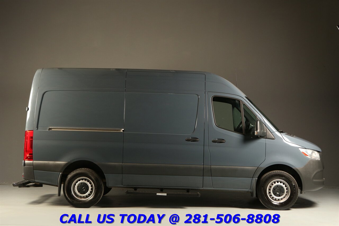 2019 Mercedes-Benz Sprinter 2019 2500 DIESEL CARGO VAN HIGH ROOF COMMERCIAL - Photo 6 - Houston, TX 77031