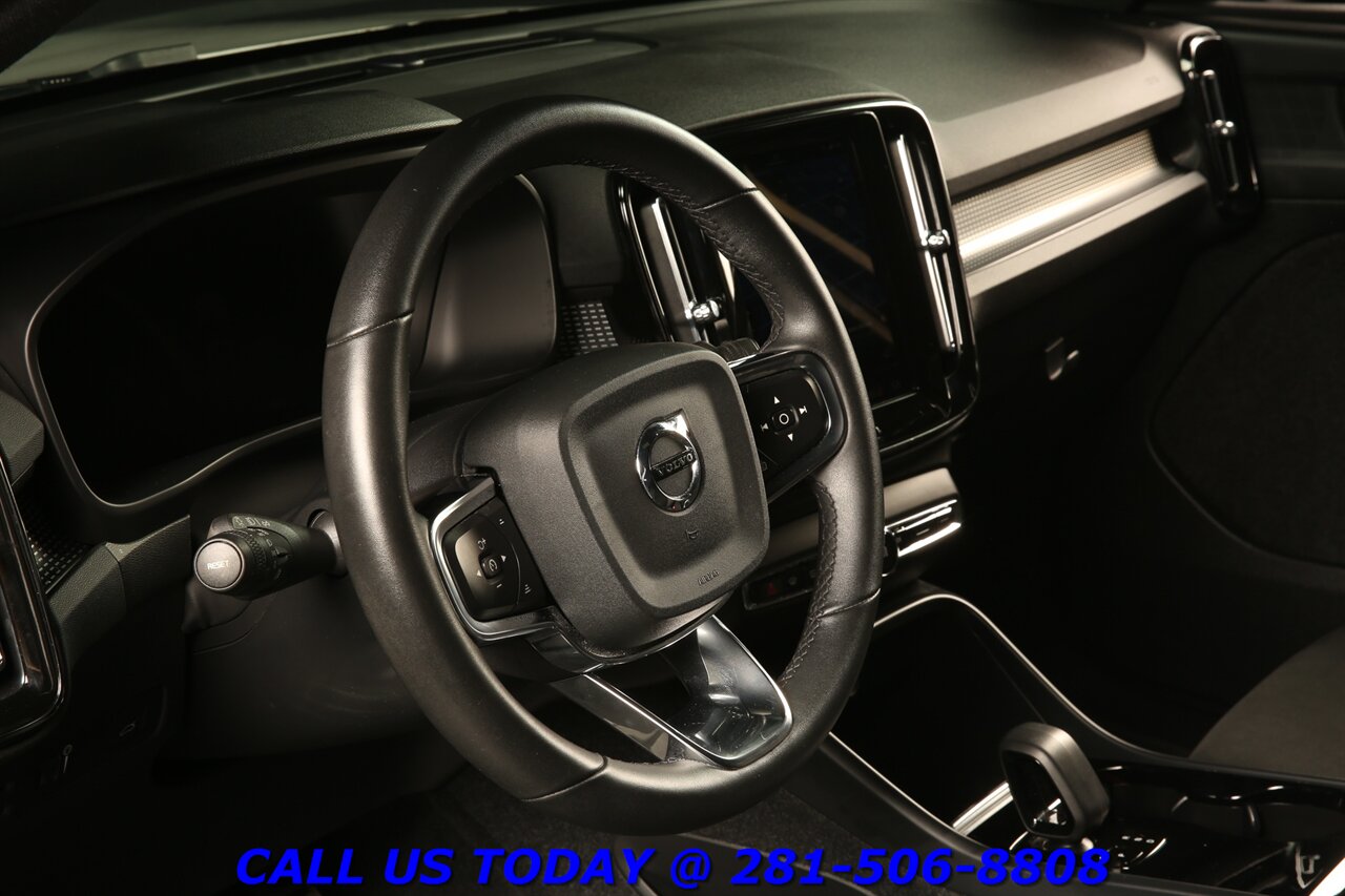 2022 Volvo XC40 Recharge 2022 Twin Plus AWD NAV PANO BLIND HEATSEAT 223 Mi - Photo 9 - Houston, TX 77031