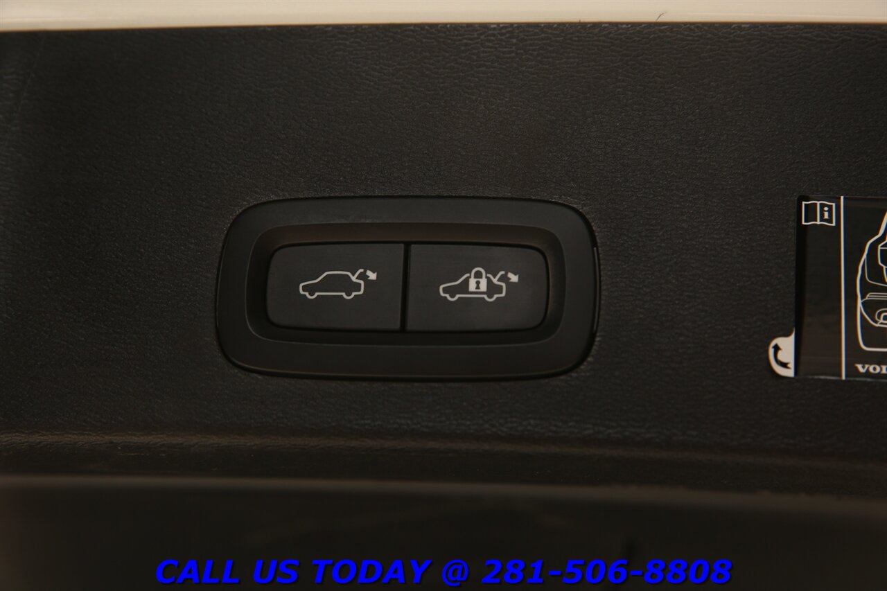 2022 Volvo XC40 Recharge 2022 Twin Plus AWD NAV PANO BLIND HEATSEAT 223 Mi - Photo 27 - Houston, TX 77031