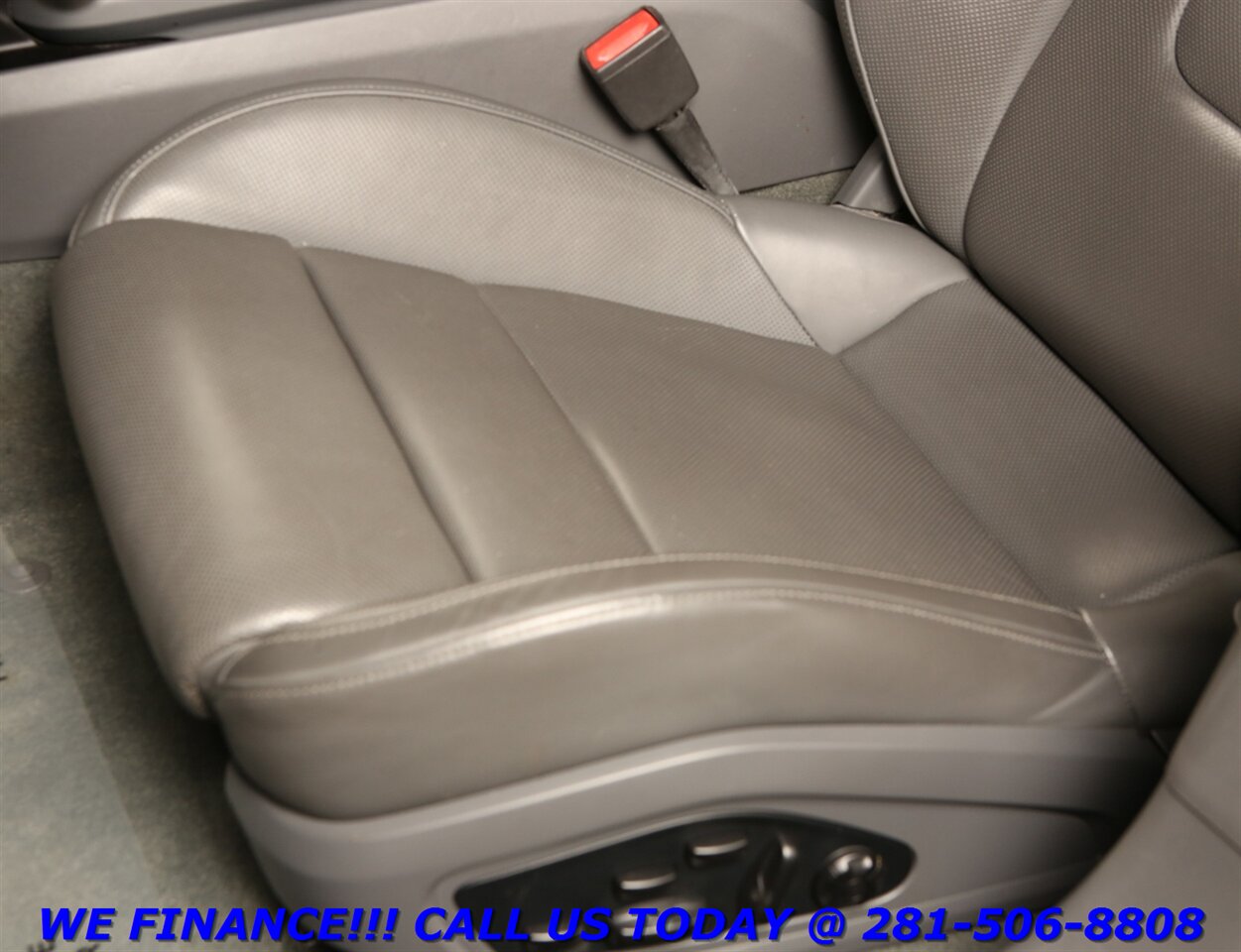 2021 Porsche Taycan 2021 PREM PKG PERFORMANCE+BATTERY 93KWH SPT CHRONO   - Photo 11 - Houston, TX 77031