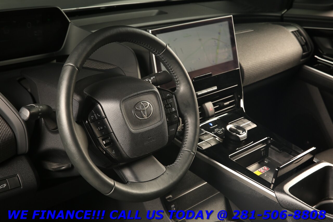 2024 Toyota bZ4X 2024 XLE NAV PANO ADAPT CRUISE BLIND 6K MILES!!!   - Photo 10 - Houston, TX 77031