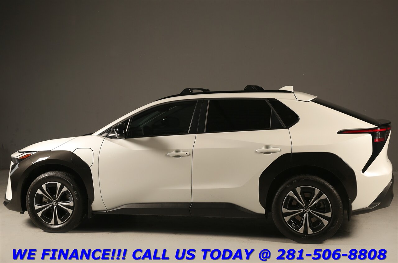 2024 Toyota bZ4X 2024 XLE NAV PANO ADAPT CRUISE BLIND 6K MILES!!!   - Photo 4 - Houston, TX 77031