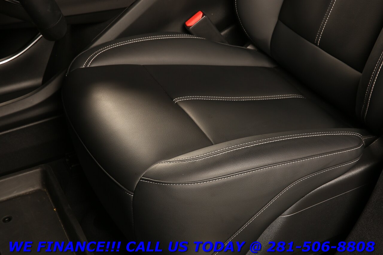 2024 Cadillac LYRIQ 2024 Tech CARPLAY PANO ADAPT-CRUISE BLIND 28K MLES   - Photo 14 - Houston, TX 77031
