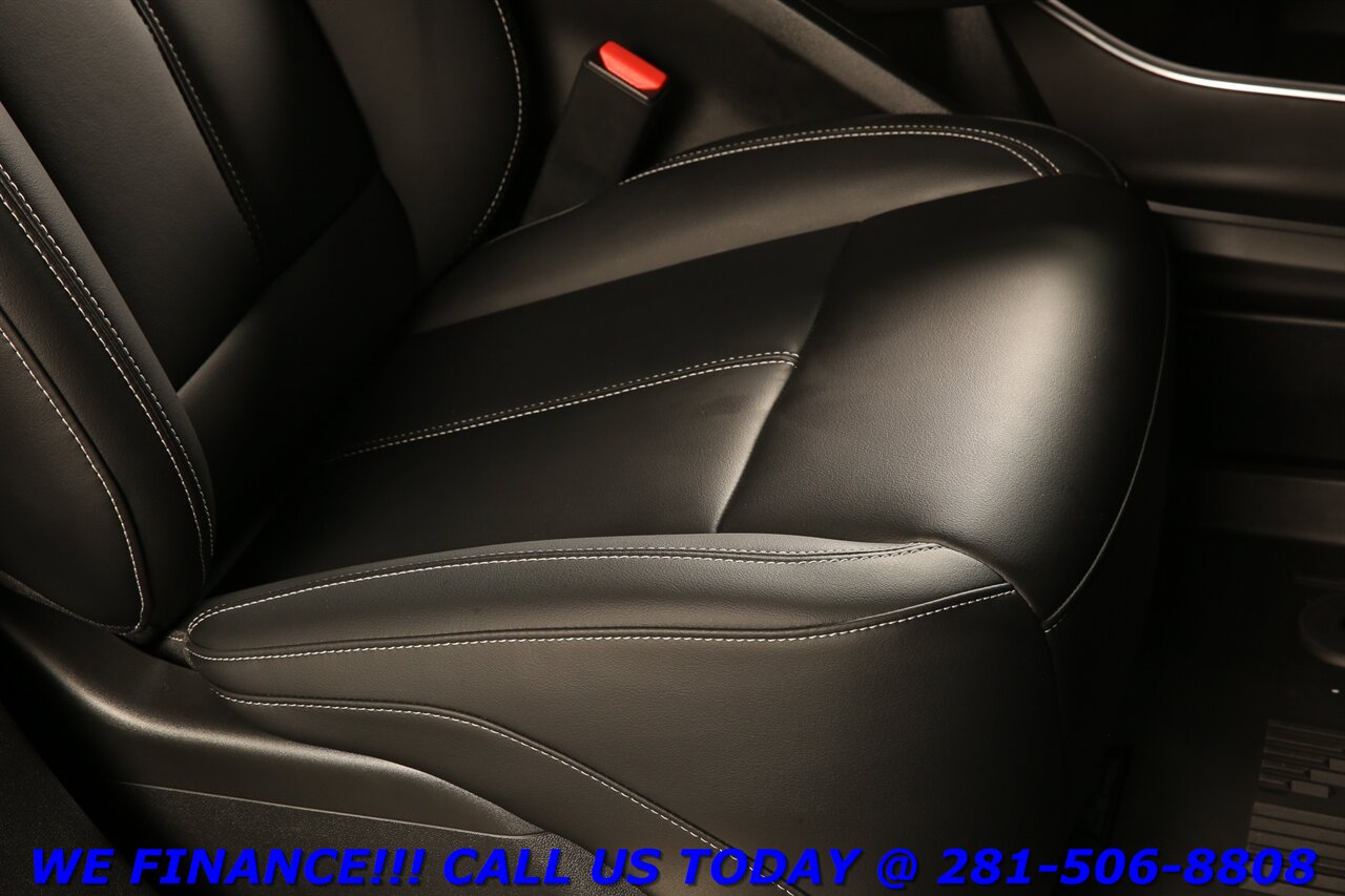 2024 Cadillac LYRIQ 2024 Tech CARPLAY PANO ADAPT-CRUISE BLIND 28K MLES   - Photo 22 - Houston, TX 77031